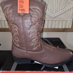 Kids- size 6 Deer Stag boots